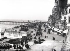H00199 White Rock, Hastings c.1905 - Flickr - East Sussex Libraries Historical Photos.jpg